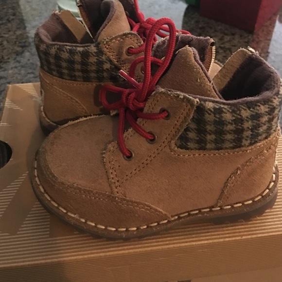 Authentic ugg boots toddler size 6