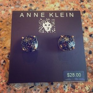 New Anne Klein black with gold stud earrings