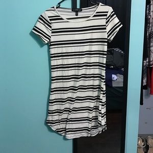 T-shirt dress size medium