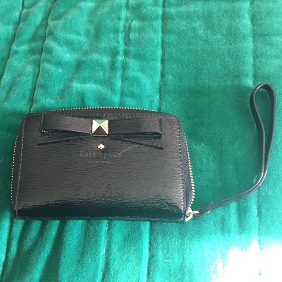 Kate Spade Black Patent Leather Wristlet