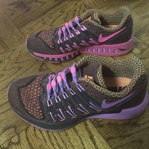 Nike Air Zoom Odyssey - Size 7