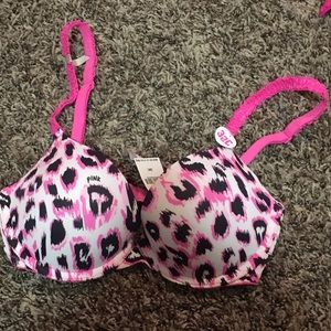 New 32 C Victoria's Secret pink push up bra
