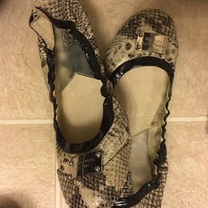 Micheal Kors woman's flats size 10