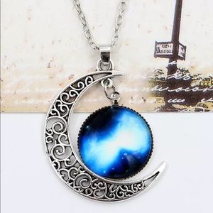 Moon crescent necklace