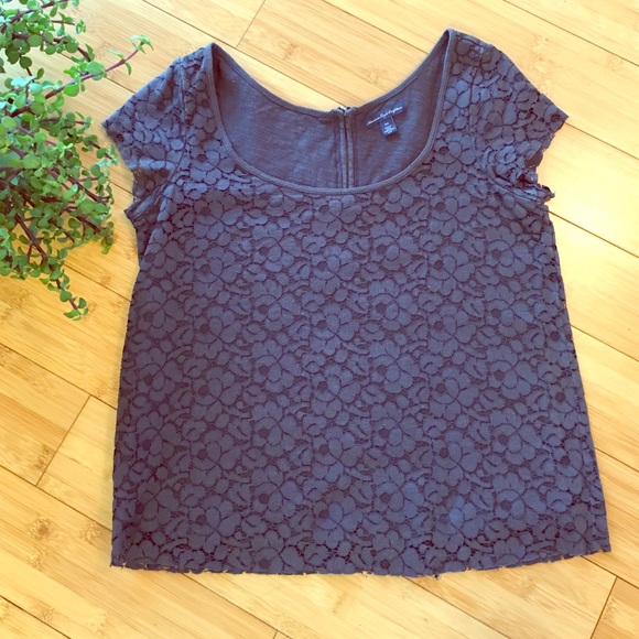 American Eagle lacy top