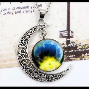 Moon crescent necklace
