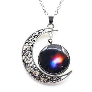 Moon crescent necklace