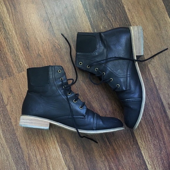 Black BDG combat boots