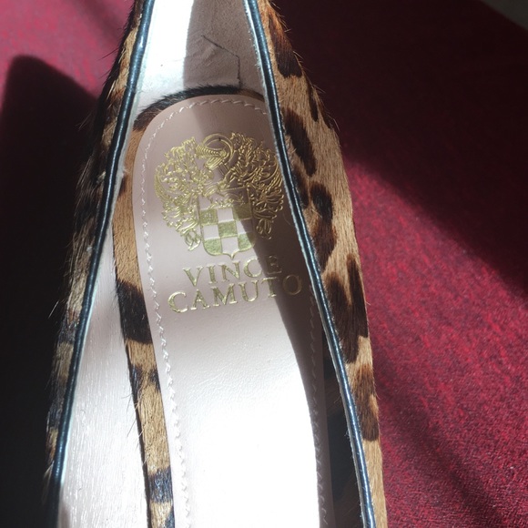 Vince Camuto leopard print heels - Picture 3 of 4