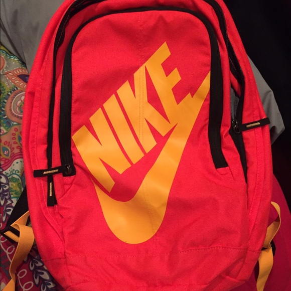Nike Handbags - Nike backpack