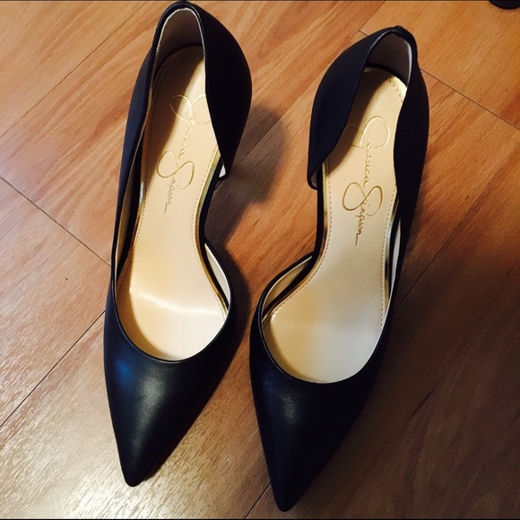 Jessica Simpson Black Pumps