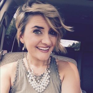 Meet your Posher, Kelsie