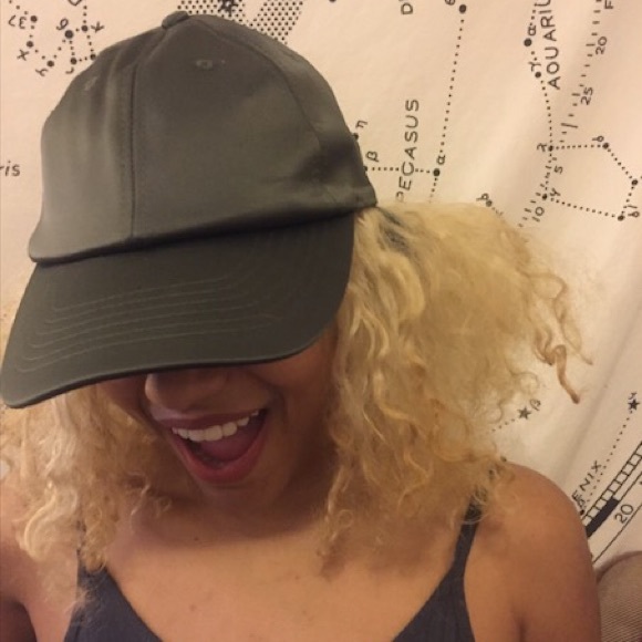 Urban Outfitters green baseball hat Kylie Jenner