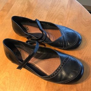 Mary Jane style shoes