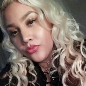 Meet your Posher, Elena