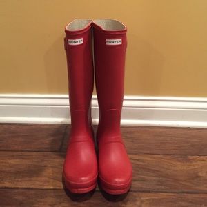 Hunter tall red rain boots size 9