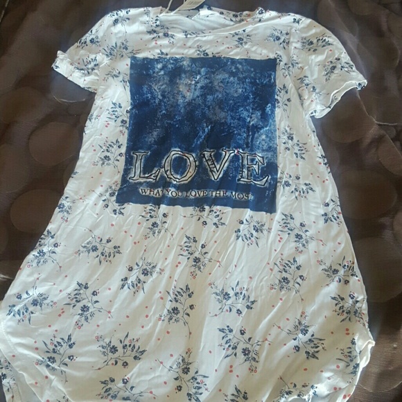 Long short sleeve Love shirt