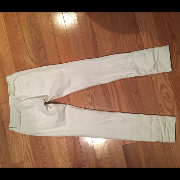🚫SOLD🚫Miss Me white denim jeans - Picture 3 of 4