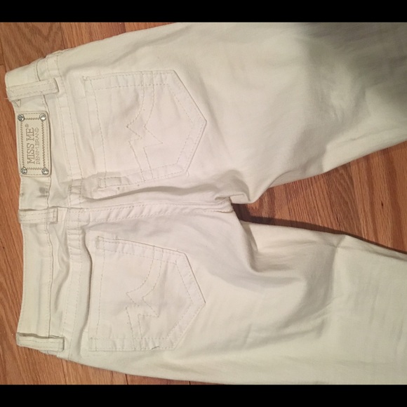 🚫SOLD🚫Miss Me white denim jeans - Picture 4 of 4