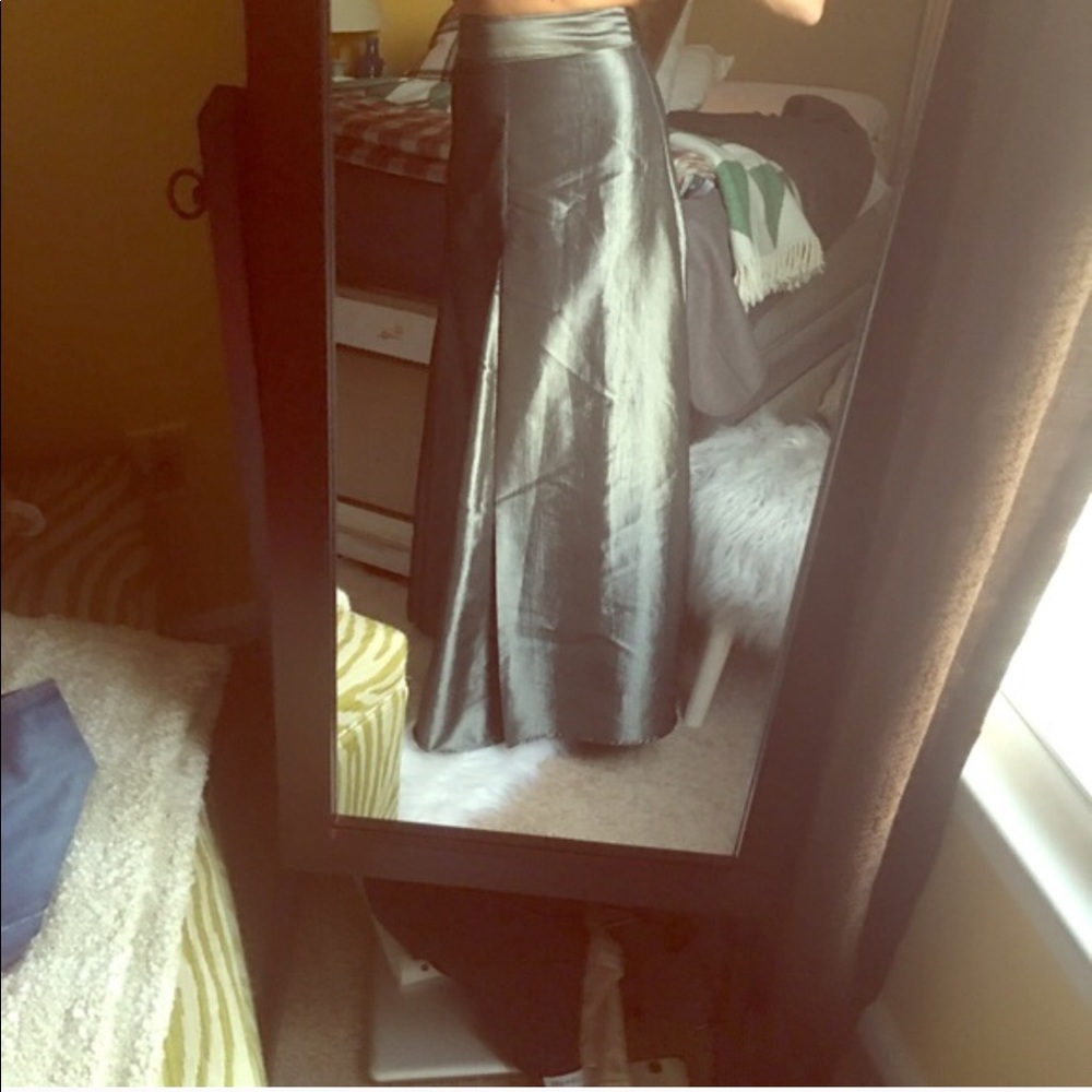 579 metallic long maxi skirt sz: XS - Picture 4 of 8