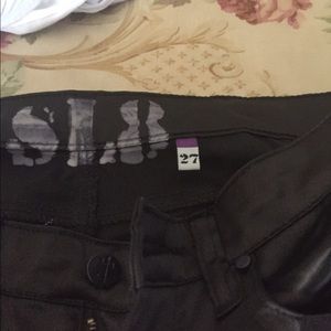 Bebe size 27 satin black skinny