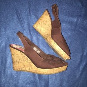 Very good condition American Eagle peep toe wedges