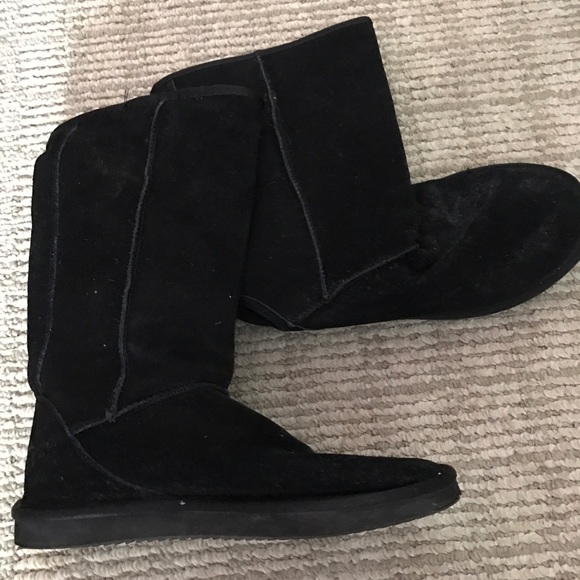 Black boots