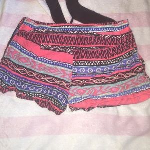 Aztec tribal shorts S