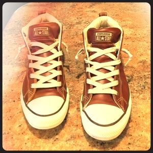 Men's Chuck Taylor All Stars Mid Top Leather Sz.9