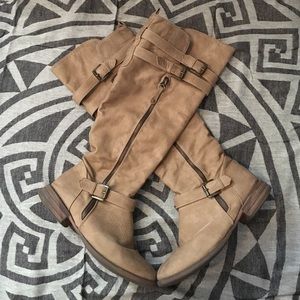 Cathy jean tan boots