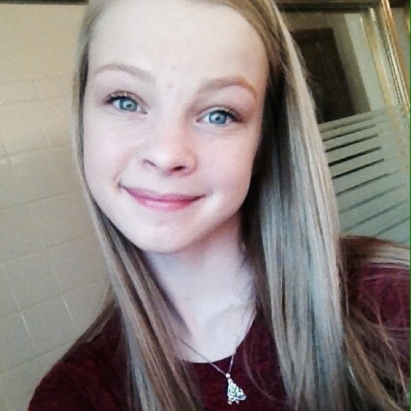 Meet your Posher, Michaela - Picture 1 of 1