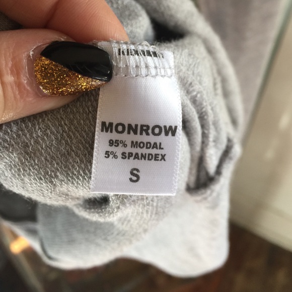 Monrow Classic super soft long sleeve tee!!! - Picture 3 of 3