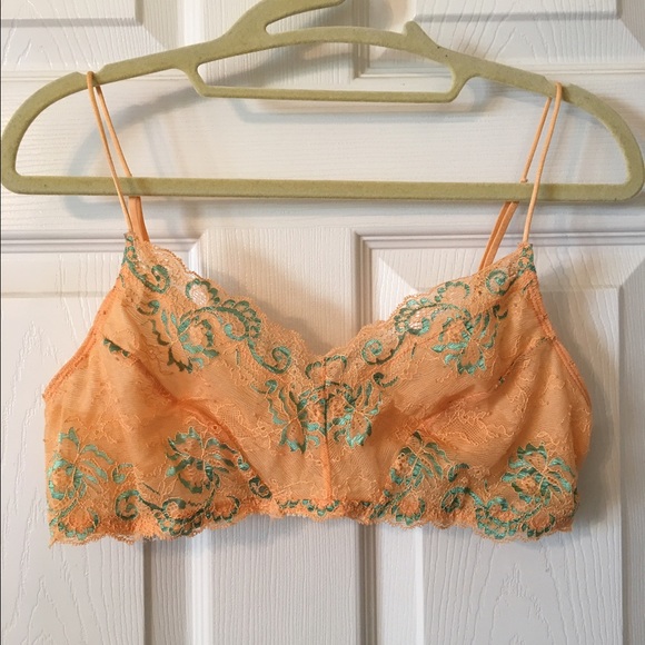 Urban lace bralette