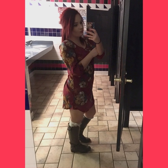 Meet your Posher, Paige - Picture 3 of 4