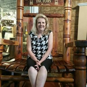 Meet your Posher, Sherry