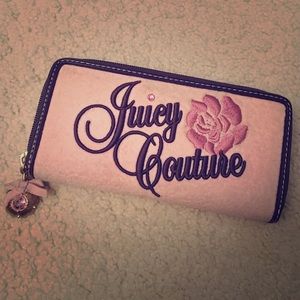 JUICY COUTURE WALLET!!