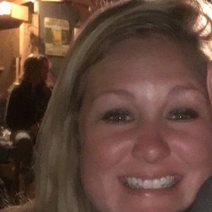 Meet your Posher, Stacy