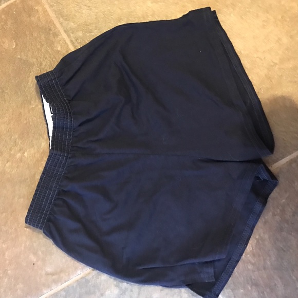 Workout cheer shorts - Picture 2 of 4