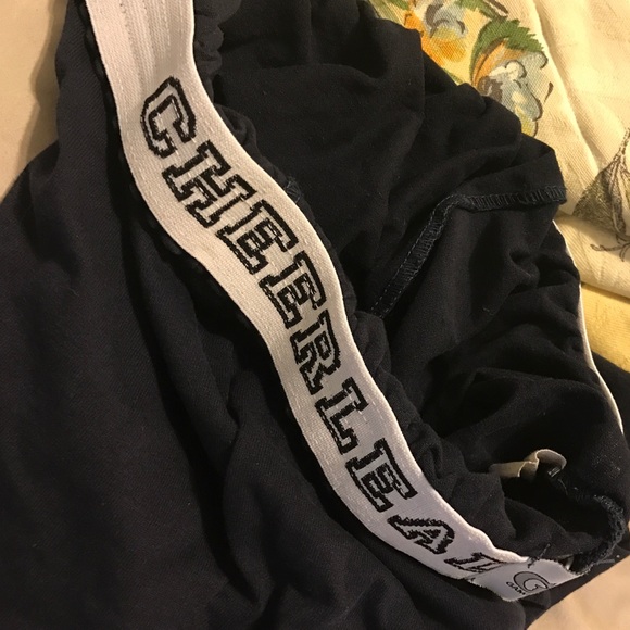 Workout cheer shorts - Picture 3 of 4