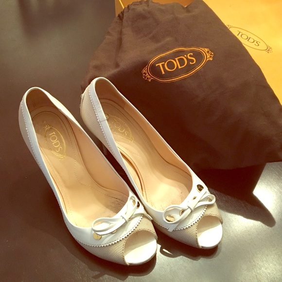 Tod's Coupe Décolleté Spuntata peep-toe heels