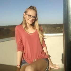 Meet your Posher, Madelyn