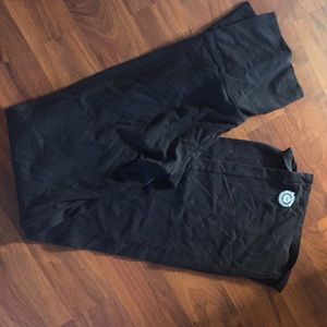 Black yoga pants
