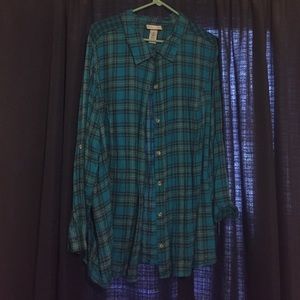 NWOT Blue/Teal Long Sleeve Plaid Blouse