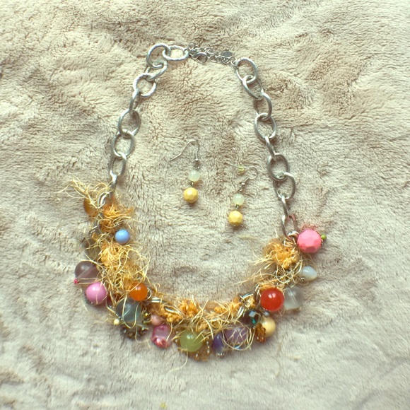 Necklace and earring set