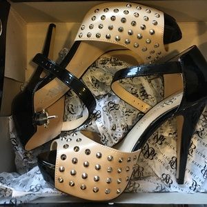 Rock and republic pumps