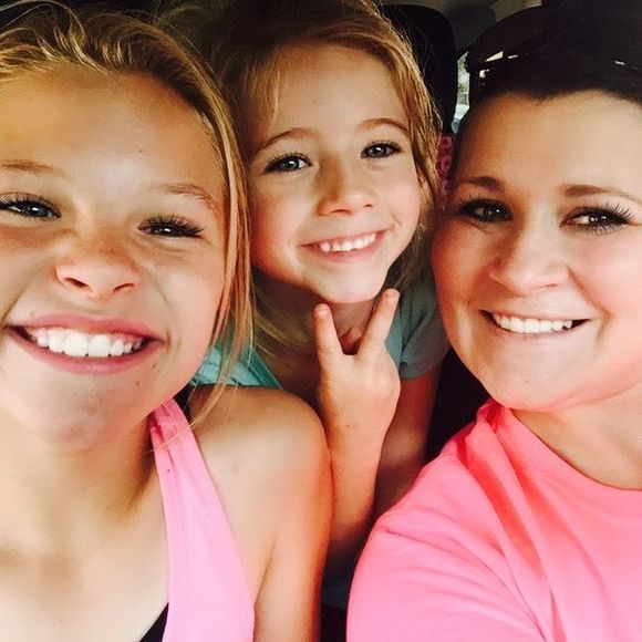 Meet your Posher, Alicia