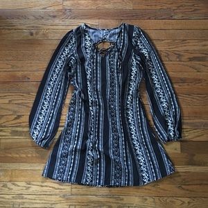 LONG SLEEVE BOHO DRESS