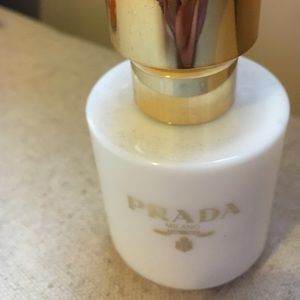 Prada la Femme body lotion