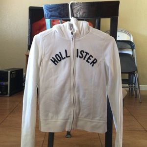 White hoodie sweater