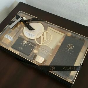 Adrienne Vittadini Honey Almond Bath&Body 5pc Set